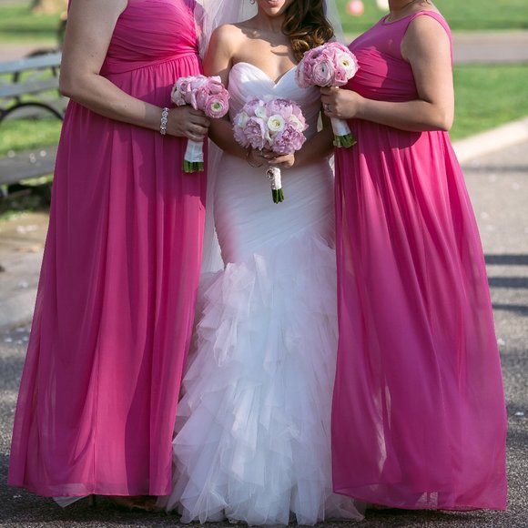 Fishtail Wedding Gown - Picture 3 of 6